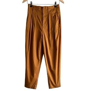 Banana Republic High-Rise Tapered Pleated Cropped Pant in Nutmeg‎ Spice/Rust, 2